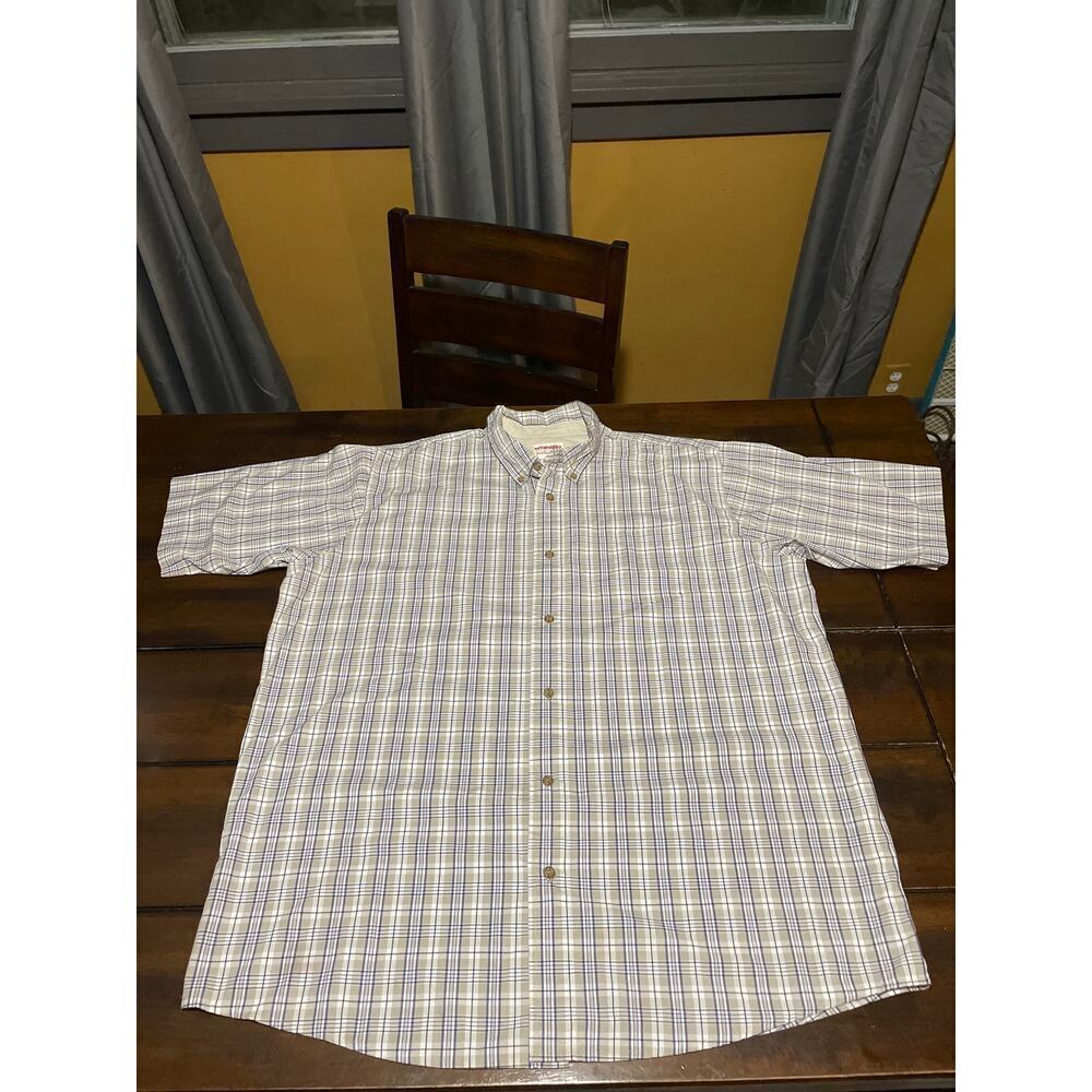 Wrangler Men’s XL Tall Striped Short Sleeved Shirt